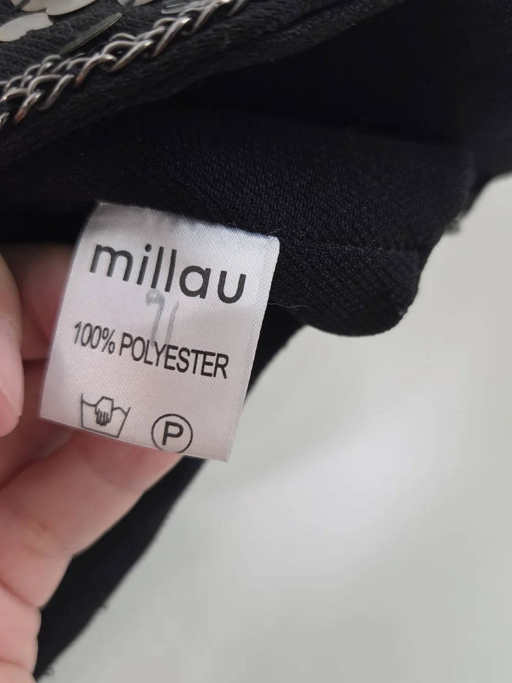 Millau Metal Sequined Vest - Picture 10 of 10